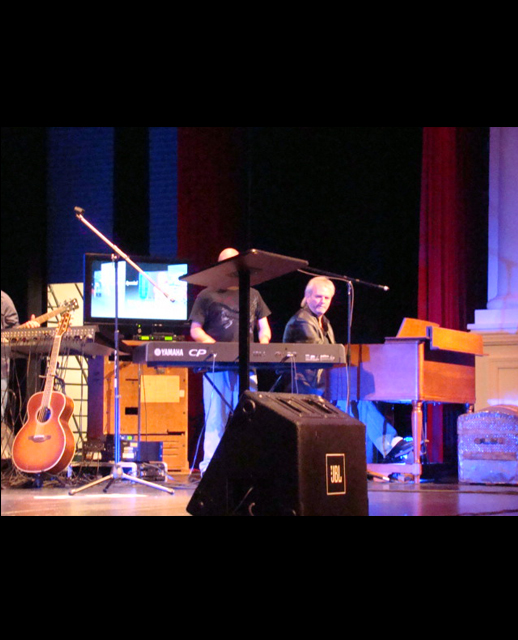 Billy Arnett on the B-3